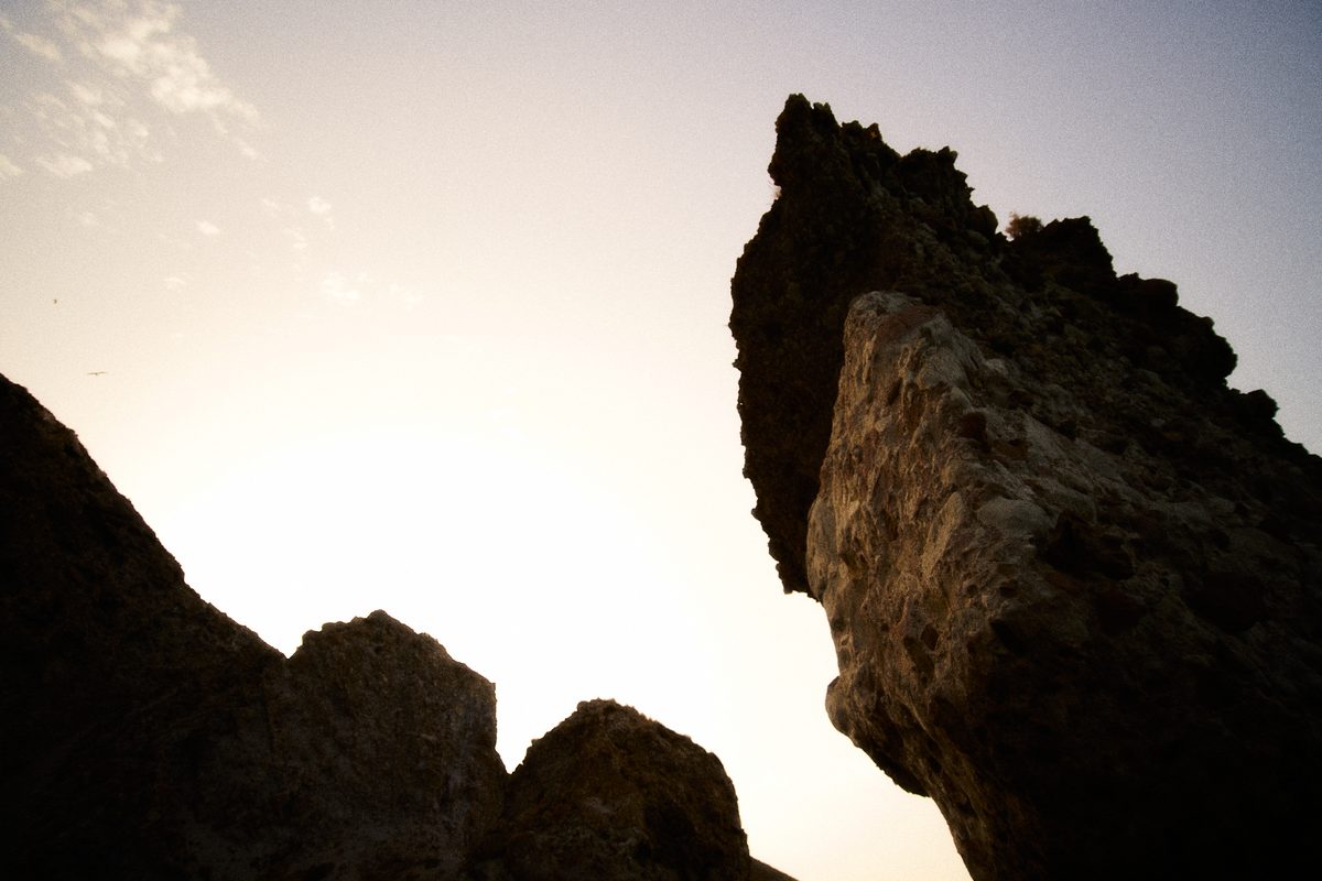 Rocas silueta atardecer