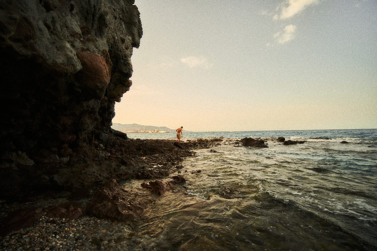 Costa rocosa persona